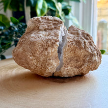 Load image into Gallery viewer, Quartz Geode from Morocco
