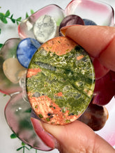 Load image into Gallery viewer, Crystal Worry Stones|Thumb Stones