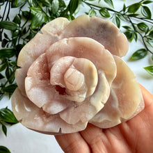 Load image into Gallery viewer, Flower Agate Flower Carving