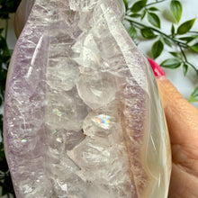 Load image into Gallery viewer, Hand Carved Amethyst Agate Rabbit|Bunny