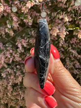 Load image into Gallery viewer, Hypersthene Heart with Stand