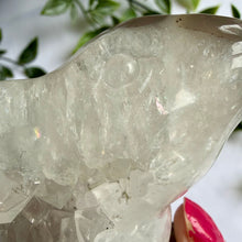 Load image into Gallery viewer, Hand Carved Agate Rabbit|Bunny