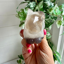Load image into Gallery viewer, Hand Carved Agate Rabbit|Bunny
