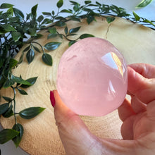 Load image into Gallery viewer, Stunning Rose Quartz Skull with Asterism