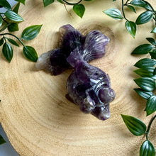 Load image into Gallery viewer, Chevron Amethyst Hand Carved Fish