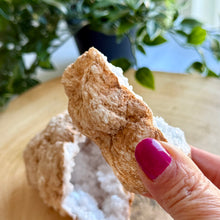 Load image into Gallery viewer, Quartz Geode from Morocco