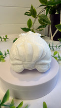 Load image into Gallery viewer, White Sparkley Jade Marble Dragon Turtle