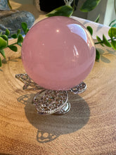 Load image into Gallery viewer, Butterfly Sphere Holder in Gold and Rose Gold