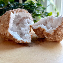 Load image into Gallery viewer, Quartz Geode from Morocco