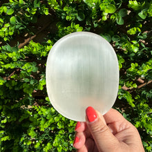 Load image into Gallery viewer, Selenite Bowl|Satin Spar Dish
