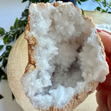 Load image into Gallery viewer, Quartz Geode from Morocco