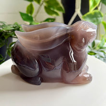 Load image into Gallery viewer, Hand Carved Agate Rabbit|Bunny