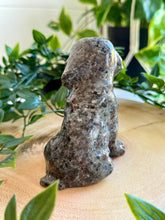Load image into Gallery viewer, Yooperlite Dog Carving|Yooperlite Crystal|UV Reactive Crystal