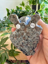 Load image into Gallery viewer, Yooperlite Dog Carving|Yooperlite Crystal|UV Reactive Crystal