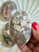 Load image into Gallery viewer, Black Flower Agate Palm Stones|Agate with Floral Inclusions