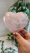 Load image into Gallery viewer, Rose Quartz Heart Shaped Dish
