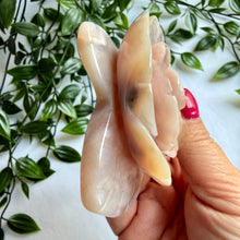 Load image into Gallery viewer, Flower Agate Flower Carving
