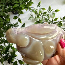 Load image into Gallery viewer, Hand Carved Amethyst Agate Rabbit|Bunny
