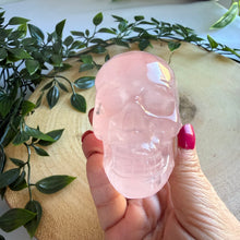 Load image into Gallery viewer, Stunning Rose Quartz Skull with Asterism
