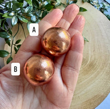 Load image into Gallery viewer, Copper Sphere (3cm)
