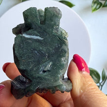 Load image into Gallery viewer, Hand Carved Moss Agate Nine Tail Fox
