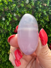 Load image into Gallery viewer, Lilac Fluorite|Lavender Fluorite|Yttrium Fluorite Palm Stone
