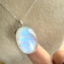 Load image into Gallery viewer, Moonstone Oval Necklace in 925 Silver with 18” Silver Trace Chain
