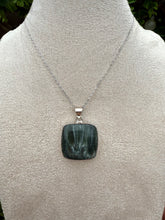 Load image into Gallery viewer, Seraphinite Square Necklace set in 925 Silver

