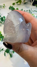 Load image into Gallery viewer, Druzy Agate Snail Carving (Jean)
