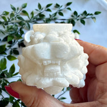 Load image into Gallery viewer, Sparkly White Jade Marble Dragon Turtle Sphere Holders
