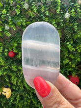 Load image into Gallery viewer, Lilac Fluorite|Lavender Fluorite|Yttrium Fluorite Palm Stone
