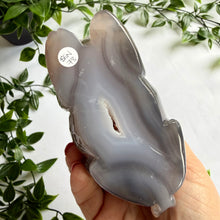 Load image into Gallery viewer, Hand Carved Agate Rabbit|Bunny
