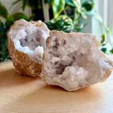 Load image into Gallery viewer, Quartz Geode from Morocco
