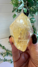 Load image into Gallery viewer, Golden Healer Quartz Freeform from Brazil
