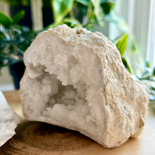 Load image into Gallery viewer, Quartz Geode from Morocco
