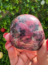 Load image into Gallery viewer, Rhodonite Freeform from Zimbabwe|Rhodonite Gallet
