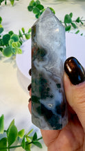 Load image into Gallery viewer, Moss Agate Point
