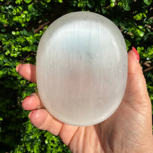 Load image into Gallery viewer, Selenite Bowl|Satin Spar Dish
