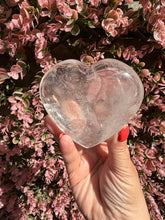 Load image into Gallery viewer, Clear Quartz Heart
