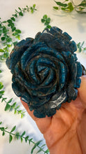 Load image into Gallery viewer, Blue Apatite Flower Carving
