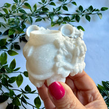 Load image into Gallery viewer, Sparkly White Jade Marble Dragon Turtle Sphere Holders

