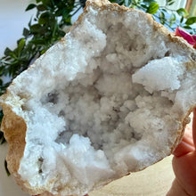 Load image into Gallery viewer, Quartz Geode from Morocco
