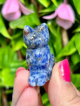 Load image into Gallery viewer, Sodalite Cat Carving|Ethically Sourced|Carvings|Natural Sodalite
