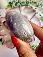Load image into Gallery viewer, Pink Lace Chalcedony Shiva|Indonesia
