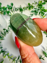 Load image into Gallery viewer, Mango Fluorite Shiva|Pocket Crystal
