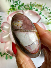 Load image into Gallery viewer, Pink Lace Chalcedony Shiva|Indonesia
