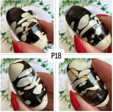 Load image into Gallery viewer, Peanut Wood Shivas|Witchy Gift|Pocket Stone
