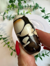 Load image into Gallery viewer, Peanut Wood Shivas|Witchy Gift|Pocket Stone
