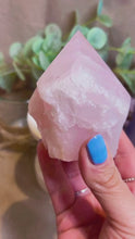 Load and play video in Gallery viewer, Rose Quartz Top Polished Point|Generator|Raw Crystal|Carving
